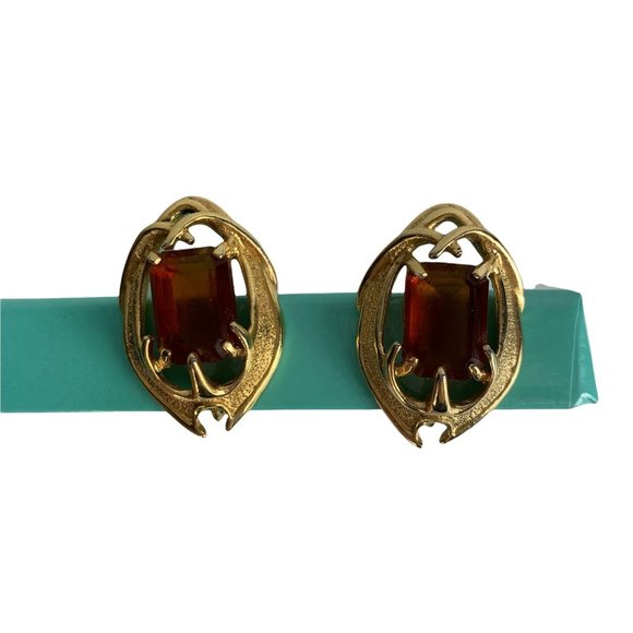 Sarah Coventry Vintage Clip Earrings Claw Oval Amber Gold 1960s - Picture 1 of 5